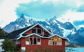 Hosteria Pehoe Torres Del Paine National Park 2*